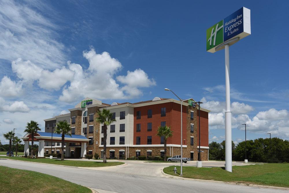 Holiday Inn Express Seguin By Ihg Esterno foto