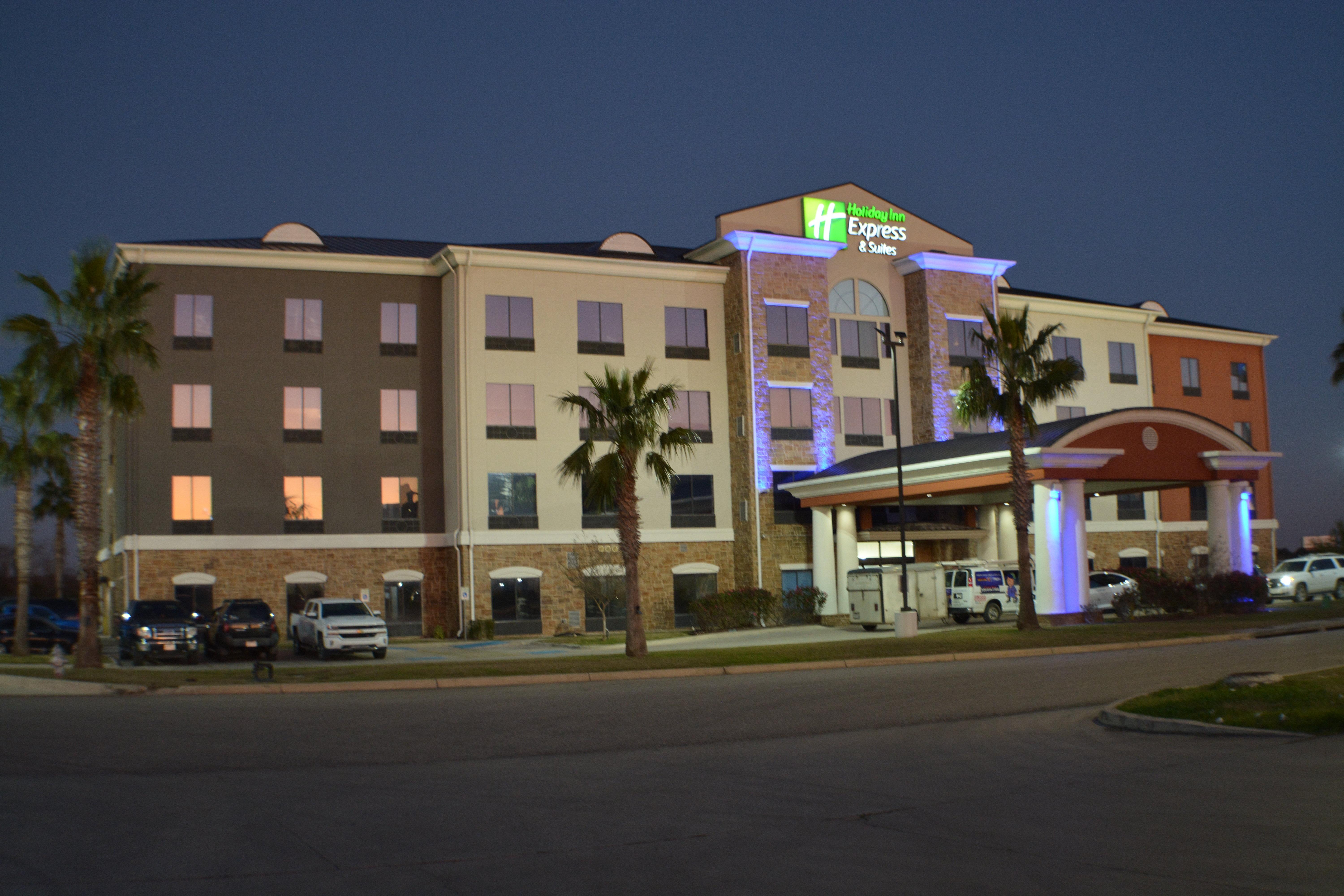 Holiday Inn Express Seguin By Ihg Esterno foto